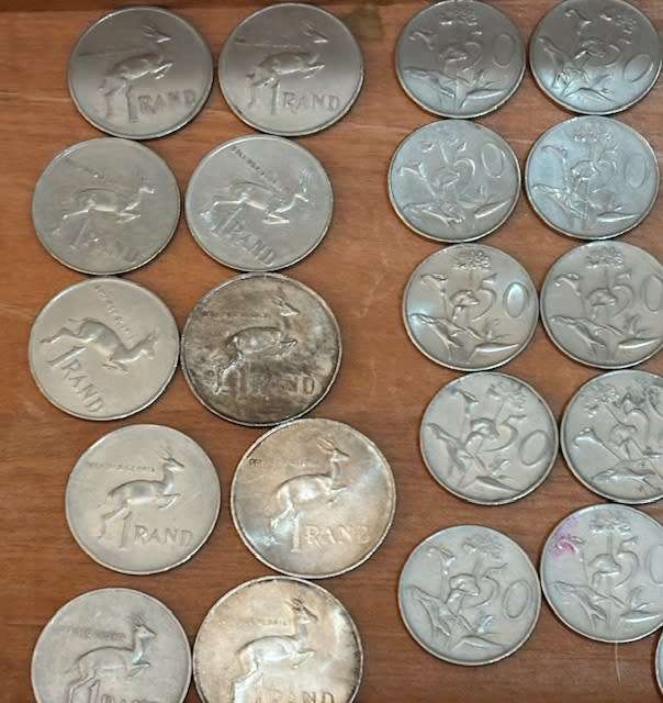 MIXED COINS AND NOTES