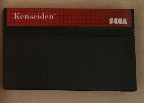 Sega Master System Model 2 - 2 Original Controllers - 3 Games