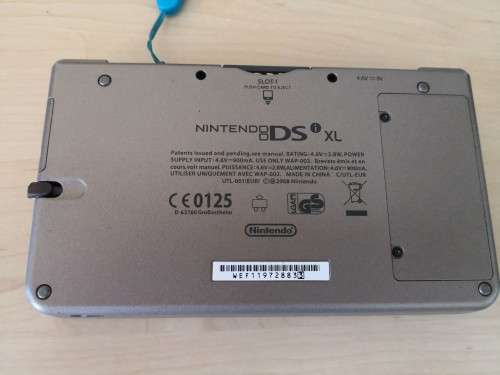Nintendo DSi XL Console  R4 Card