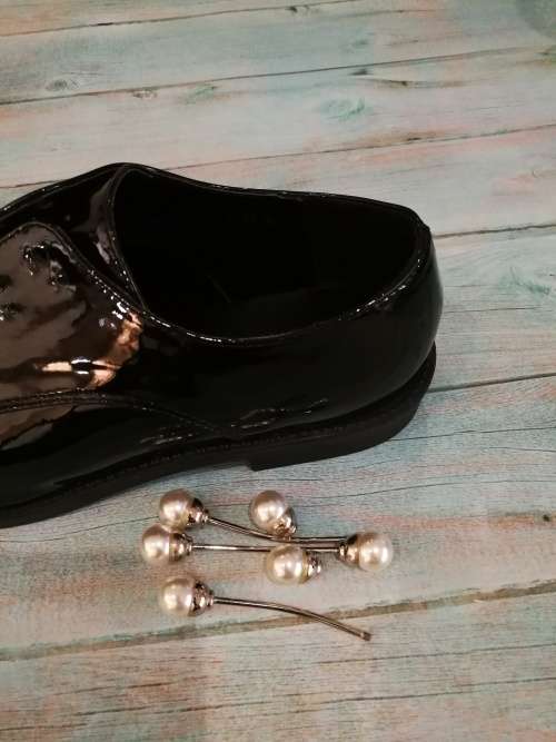 PU Patent Leather Brogues with pearl bars