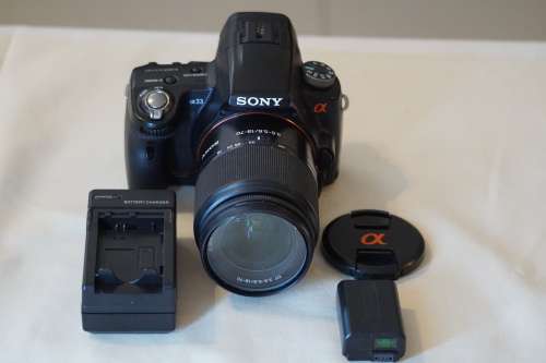 SONY ALPHA A33 SLT + 18-70mm Lens