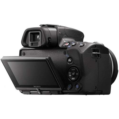 SONY ALPHA A33 SLT + 18-70mm Lens