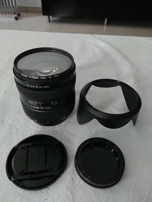 Sony 16-50mm f/2.8 dt SSM zoom lens