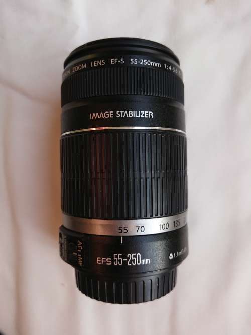Canon efs is 55-250mm image stabilizer