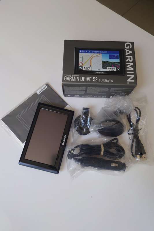 GARMIN NAVIGATOR  Drive  52 mt-s , life time maps update