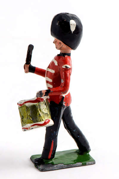 Toy Lead Soldiers Britains Grenadier Guards - Set of 7.