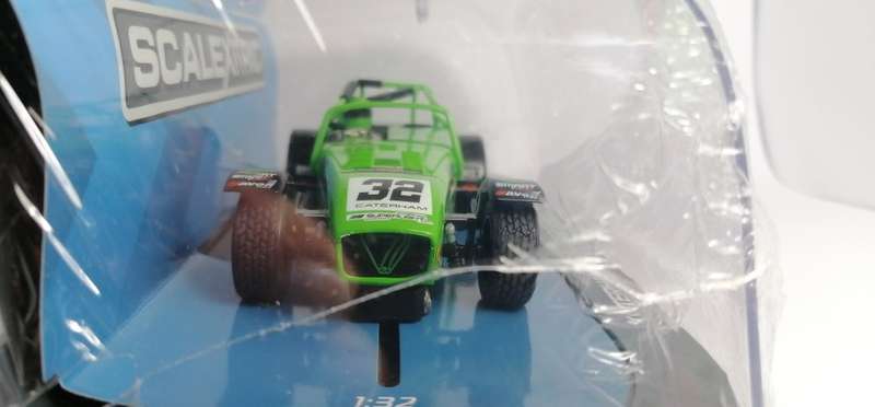Scalextric C3871 Caterham Superlight