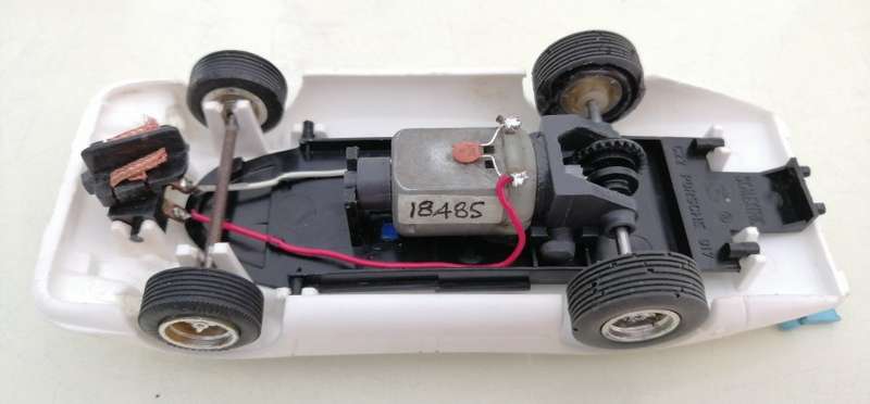 Adapter Lot 5 - Scalextric Raymond to Mabushi Motors