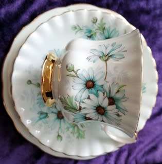 ROYAL ALBERT BONE CHINA ENGLAND BLUE FLOWERS 423? TRIO