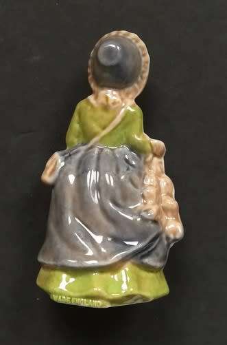 WADE ENGLAND - NURSERY FAVOURITES - 1973 MARY HAD A LITTLE LAMB 75X40MM