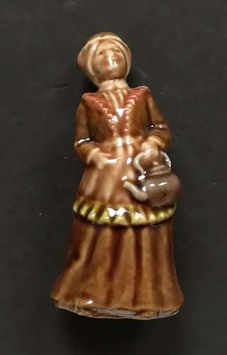 WADE ENGLAND - NURSERY FAVOURITES - 1973 POLLY PUY THE KETTLE ON 75X35MM
