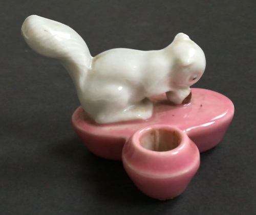 WADE ENGLAND -200 LIGHTS CANDLE HOLDERS - SQUIRREL PINK HOLDER 35 X 48MM