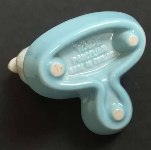 WADE ENGLAND -200 LIGHTS CANDLE HOLDERS - POODLE BLUE HOLDER 44 X 48MM