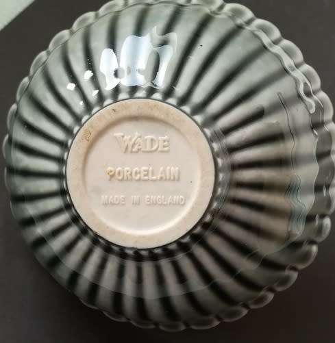 WADE - **RARE** CHERUB ON SWAN POSY BOWL 1957 110X100MM