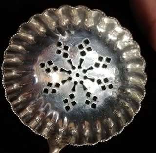 STERLING SILVER BIRMINGHAM  1898 SUGAR CASTING SPOON 125 X 45MM