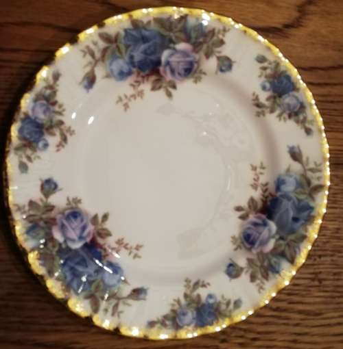 ROYAL ALBERT BONE CHINA ENGLAND **MOONLIGHT ROSE** 6 X TRIOS