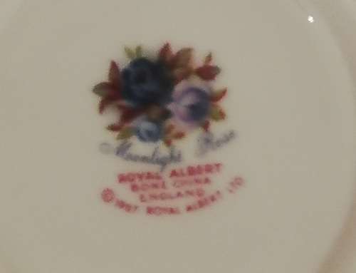 ROYAL ALBERT BONE CHINA ENGLAND **MOONLIGHT ROSE** 6 X TRIOS