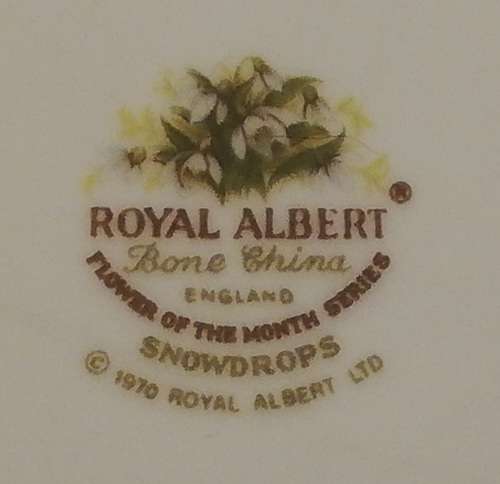 ROYAL ALBERT BONE CHINA ENGLAND JANUARY TRIO