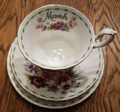 ROYAL ALBERT BONE CHINA ENGLAND MARCH TRIO