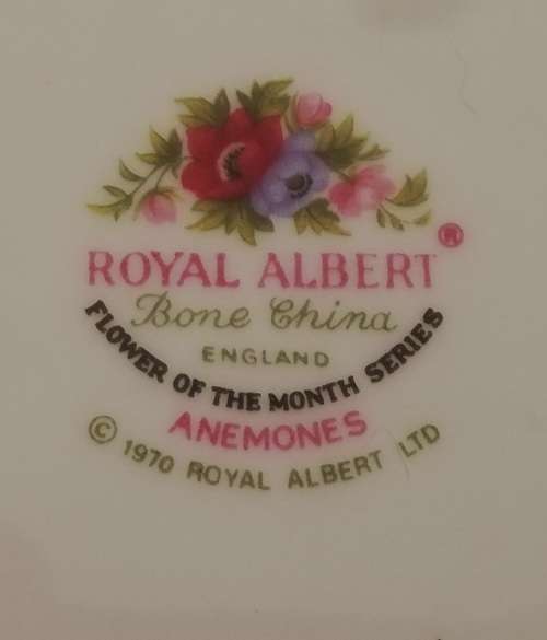 ROYAL ALBERT BONE CHINA ENGLAND MARCH TRIO
