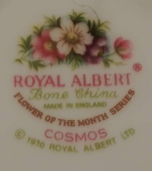 ROYAL ALBERT BONE CHINA ENGLAND OCTOBER TRIO