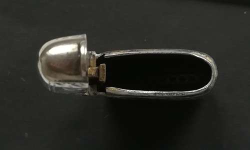 **RARE** STERLING SILVER CHESTER 1901 VESTA CASE 25 X 35MM