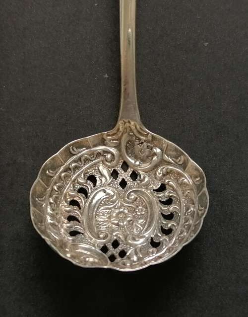 BIRMINGHAM 1898 STERLING SILVER PIERCED SUGAR SPOON **EXCELLENT** 12 GRAMS 110MM