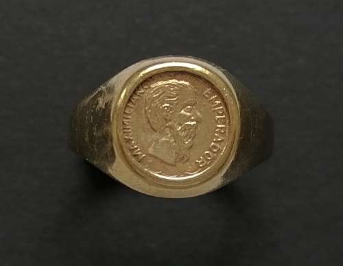 9 CARAT GOLD RING SMALL MEXICO COIN 1865 SIZE R 3.1 GRAMS