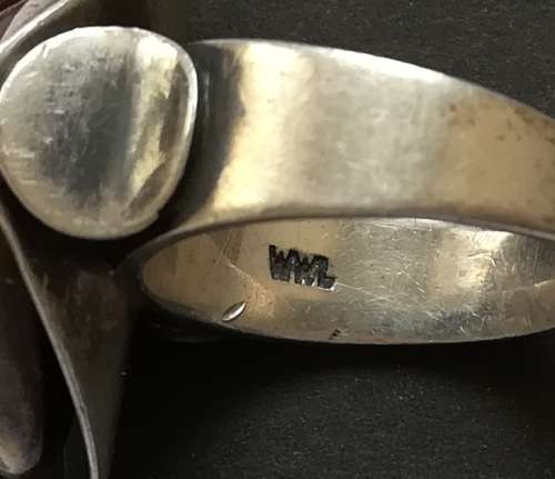 VINTAGE WW2 MID CENTURY MODERNIST STERLING SILVER + AMBER RING -SIZE **M**