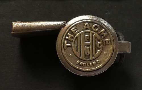 VINTAGE ACME  WHISTLE ENGLAND **RARE**