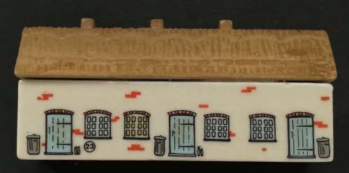 WADE NO.23 WHIMSEY ON WAY  "BRIAR ROW " 33X78MM
