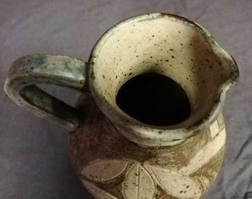 RORKES DRIFT POTTERY - EURIEL MBATHA 1985 JUG 170MM **EXCELLENT**