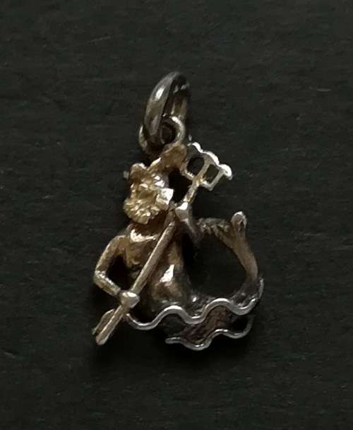 STERLING SILVER CHARM DANNLES HALF MAN/HALF SEA CREATURE 15MM