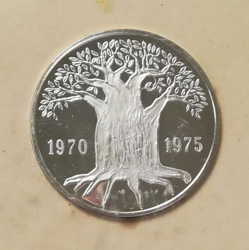 RHODESIA HISTORY SILVER MEDALLION VOLUYME ONE BOXED