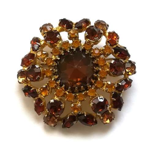 VINTAGE BROOCH 40 X 40MM