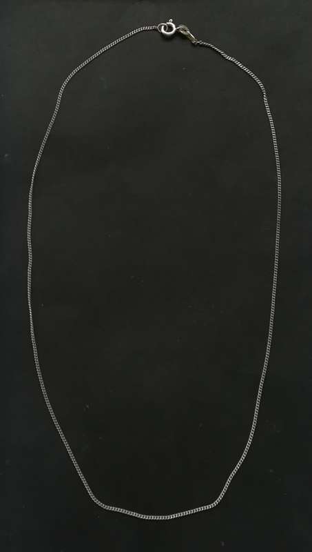 ITALY STERLING SILVER NECKLACE 450MM 2 GRAMS