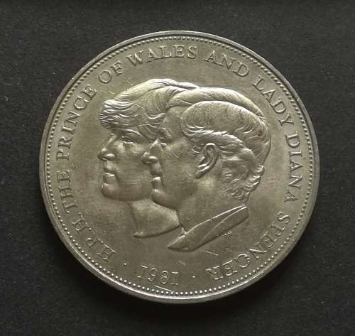 GREAT 1981 CHARLES AND DIANA CROWN