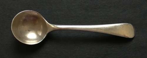 STERLING SILVER  BIRMINGHAM 1901SALT SPOON 60MM 3 GRAMS