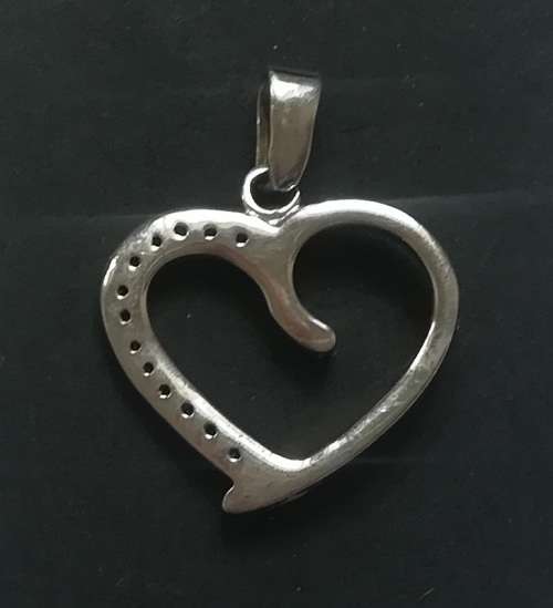 STERLING SILVER HEART SHAPED PENDANT 20 X 20MM