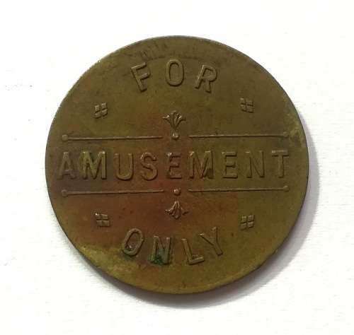 AMUSEMENT - NO CASH `R` VALUE TOKEN 30MM