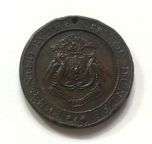 CORONATION OF EDWARD V111 + ALEXANDRA 1902 MEDALLION 32MM