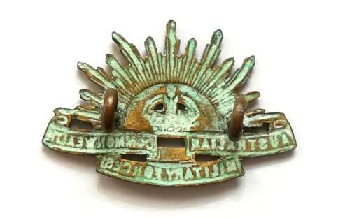 AUSTRALIAN COMMONWEALTH RISING SUN MILITARY FORCES BADGE 25X40MM