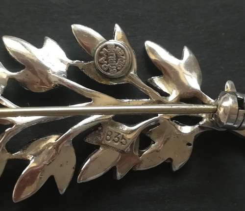 STERLING SILVER PALM LEAF BROOCH  20 X 50MM 5.3G