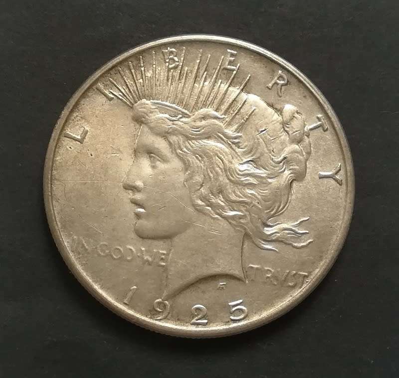 UNITED STATES 1925 PEACE DOLLAR SILVER