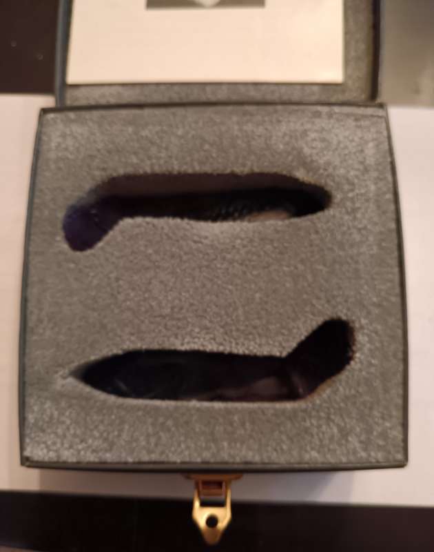 DAUM PATE DE VERRE FRANCE SIGNED PAIR CARP FISH IN SINGAPORE AIRLINES PRIORITY PASSENGER SERVICE BOX