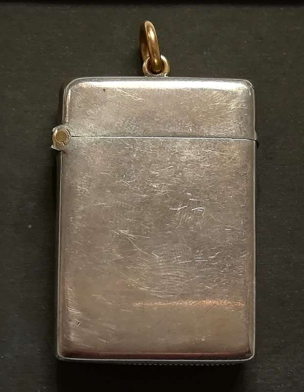 STERLING SILVER BIRMINGHAM 1898 (GOLD RING + HINGE) VESTA CASE 30 X 45MM 35.5 GRAMS