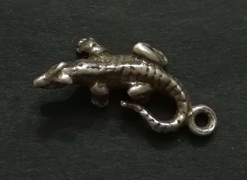 STERLING SILVER CHARM - ALLIGATOR 5 X 15MM 2.1 GRAMS