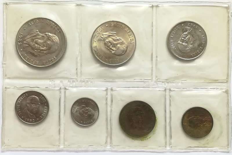S A 1982 S A M COIN PACK SET