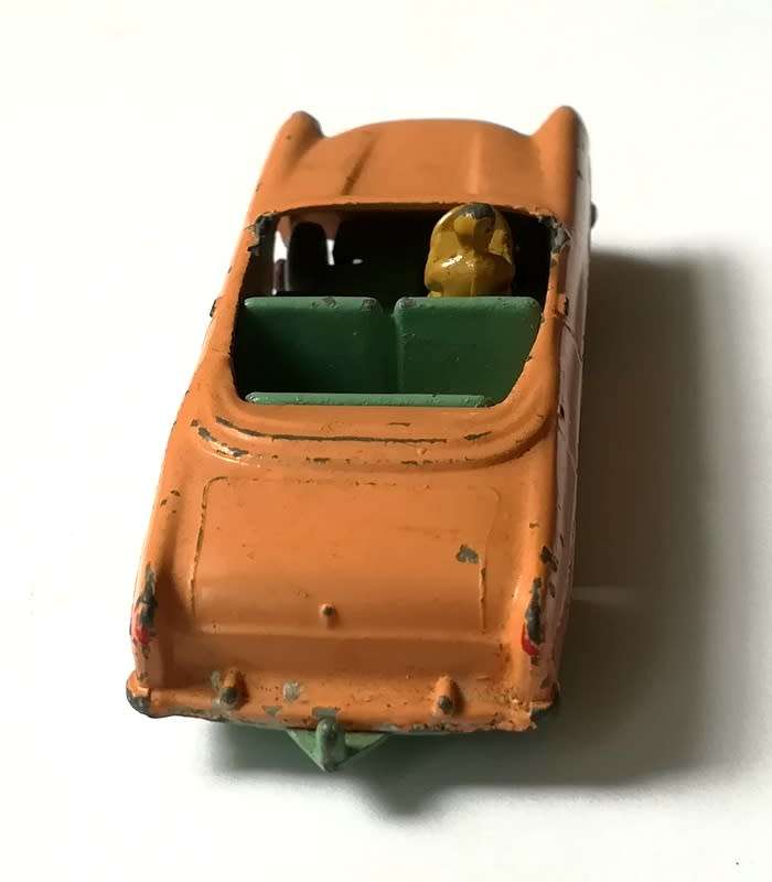LESNEY MATCHBOX FORD ZODIAC CONVERTIBLE NO.39