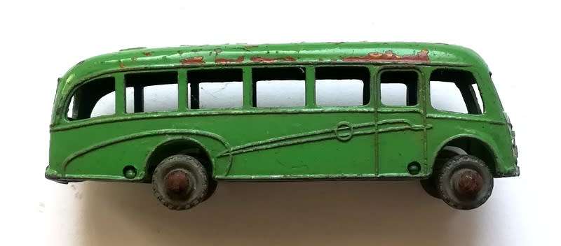 LESNEY MATCHBOXCOACH BUS NO.21A